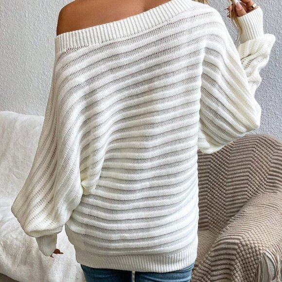 White Casual Women's Asymmetrical Neck Batwing Sleeve Sweater - Picture 2 of 5